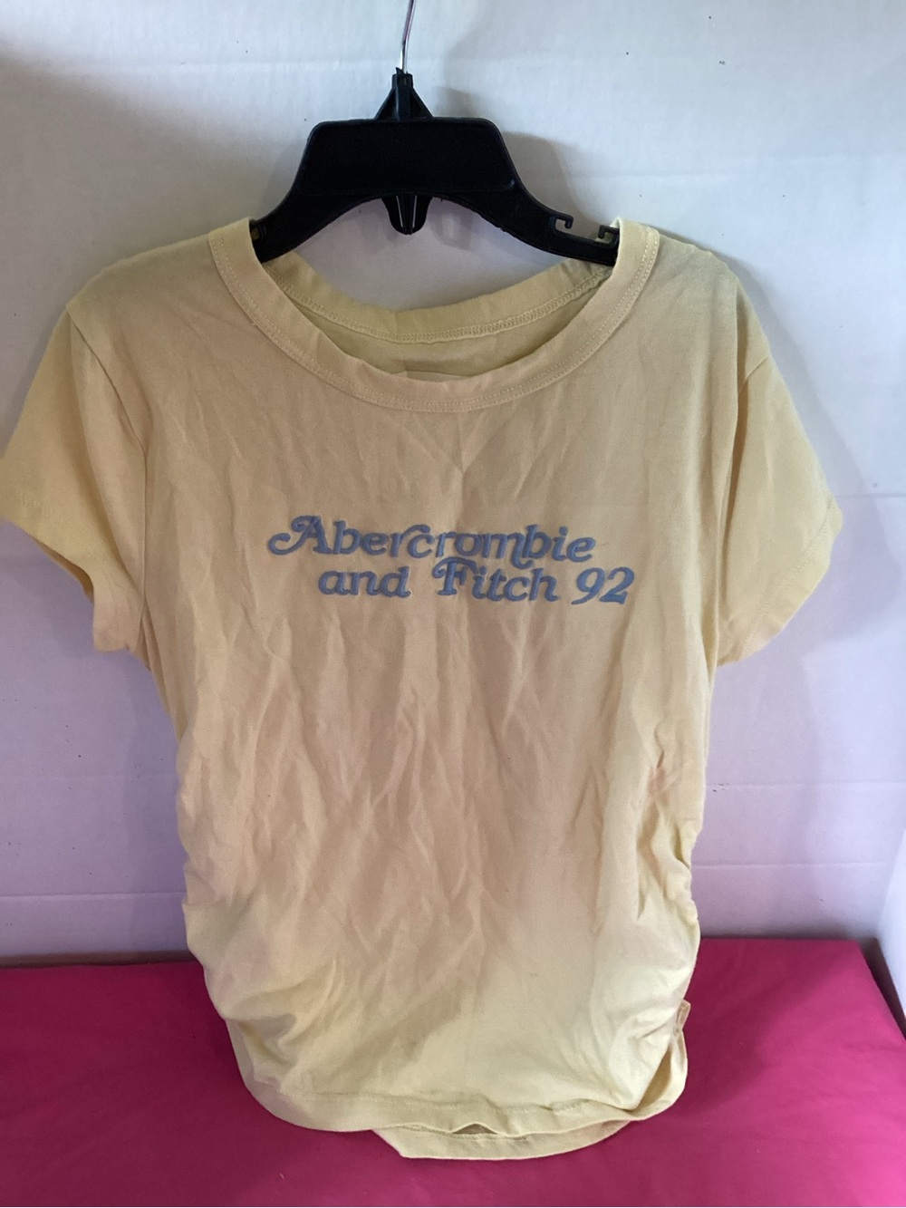 Girls Abercrombie and Fitch 92 Yellow Graphic Logo T Shirt Size 13/14